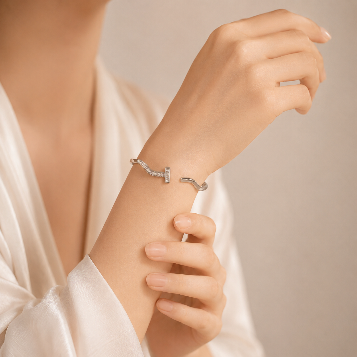 Auric Flow Bracelet